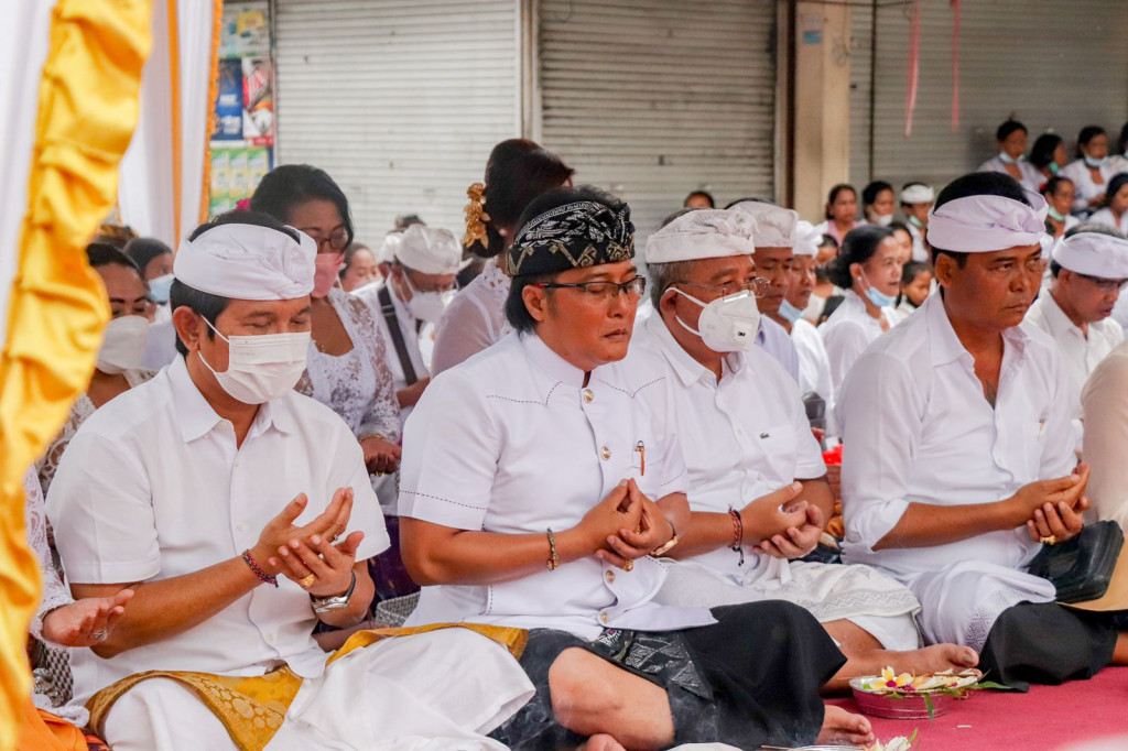 Upacara Tawur Agung Kesanga Dipuput Sarwa Sadaka